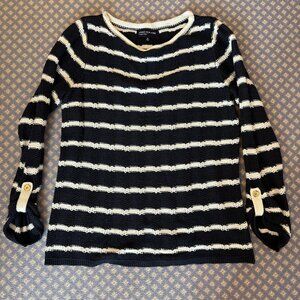 knit long sleeve sweater
